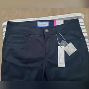 Black Esprit star slim comfortable fit pants (NWT)